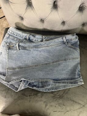 Light Wash Denim Mini Skort